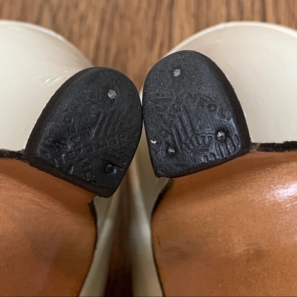 Vintage Salvatore Ferragamo Cap Toe Pumps - Picture 10 of 12